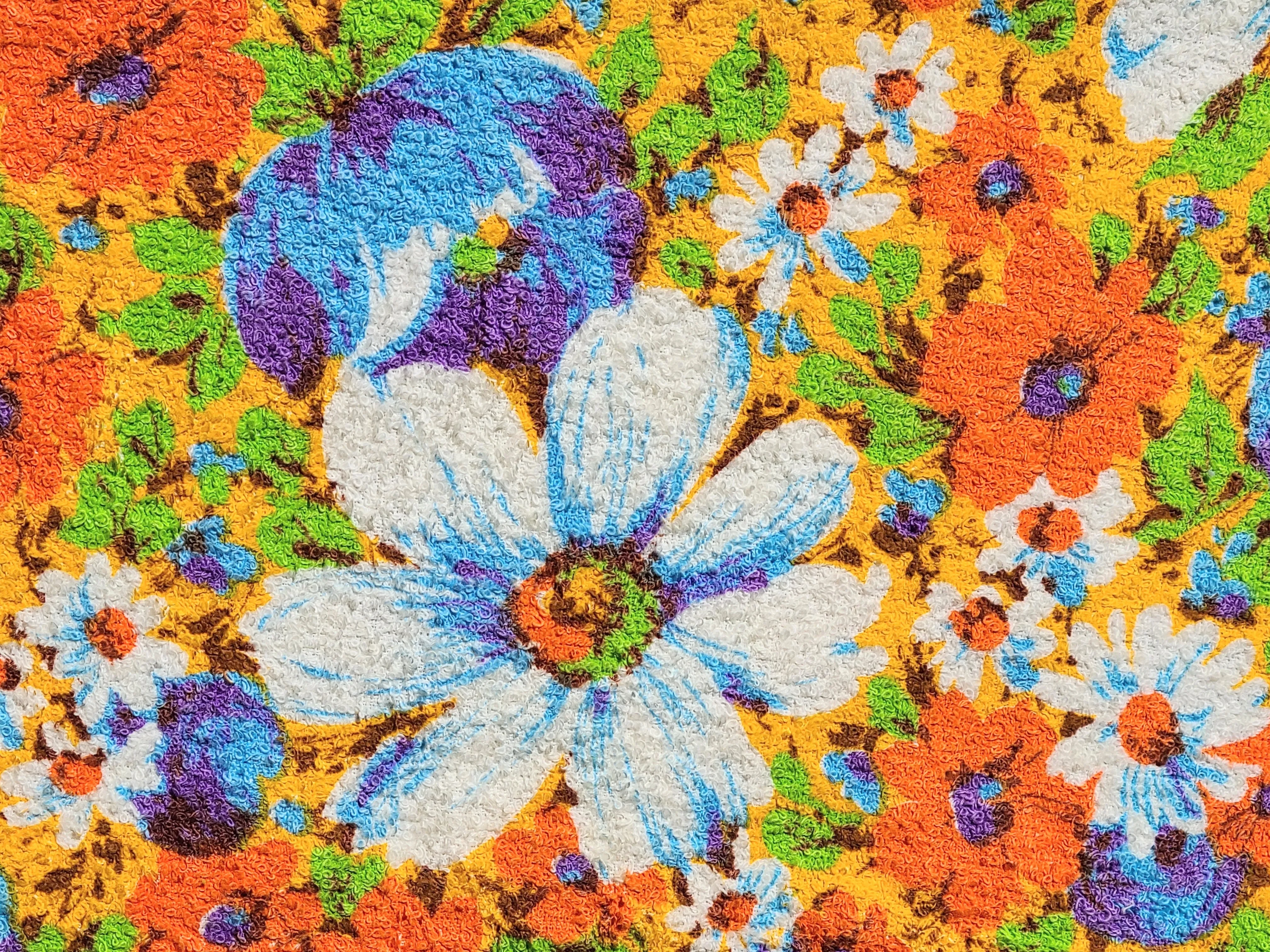 1960s 1970s Retro Fabric - Cotton - Terrycloth - Vibrant Floral - Fabric Remnant - 6TR62