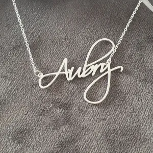 CNE107494 - 925 Sterling Silver Dainty Personalized Name Necklace