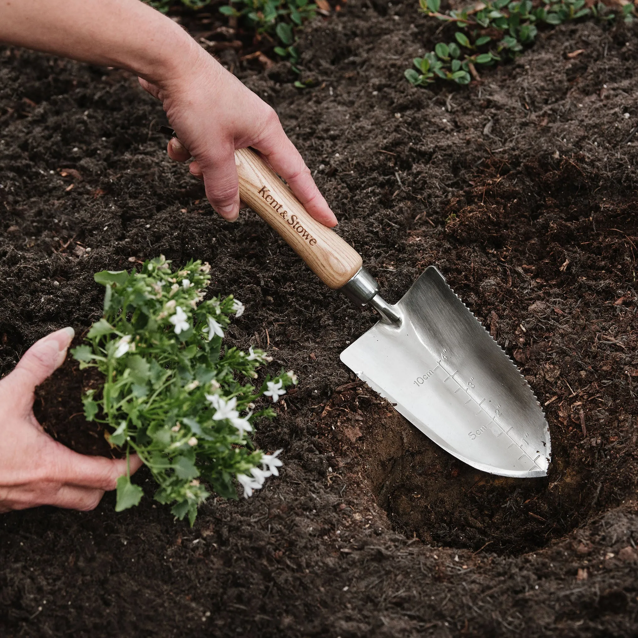 Kent & Stowe The Capability Trowel