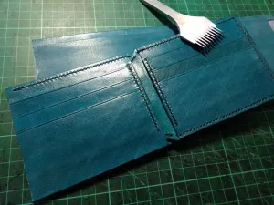 Leather bifold wallet workshop Singapore (Basic)