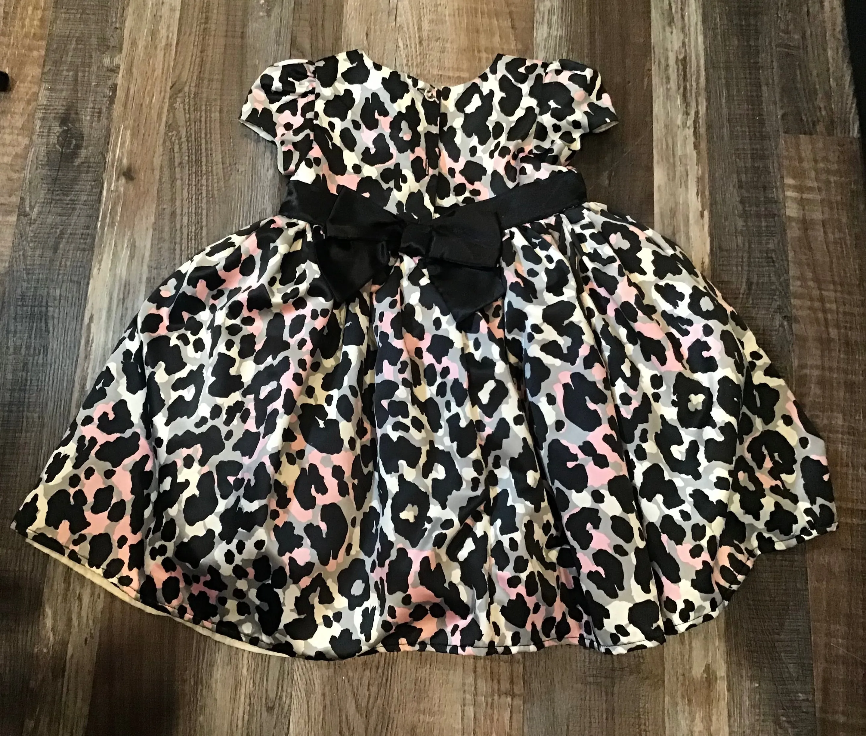 Paulinie Satin Leopard Girls Dress size 3T Easter, Valentines Day, Wedding